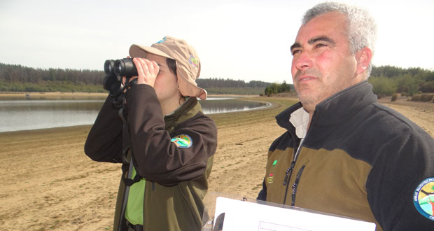 Amanda Cabrera, de 18 años, vivió una entretenida e inolvidable experiencia como “guardaparques por un día” de la Reserva Nacional Lago Peñuelas de Valparaíso.